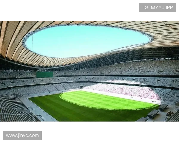 西安国际足球中心草皮问题仍显 西安国际足球中心草皮问题仍显